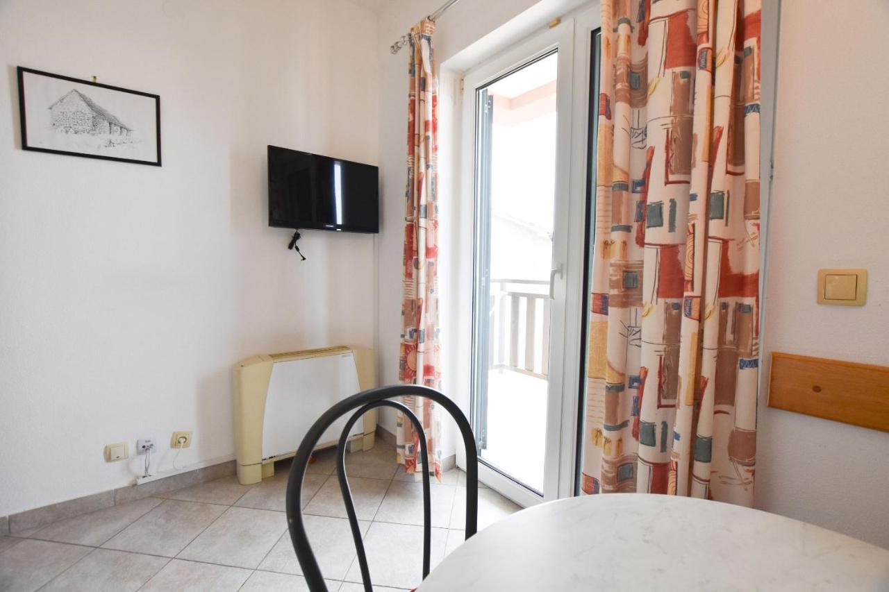 Apartments Karmen Primošten Extérieur photo