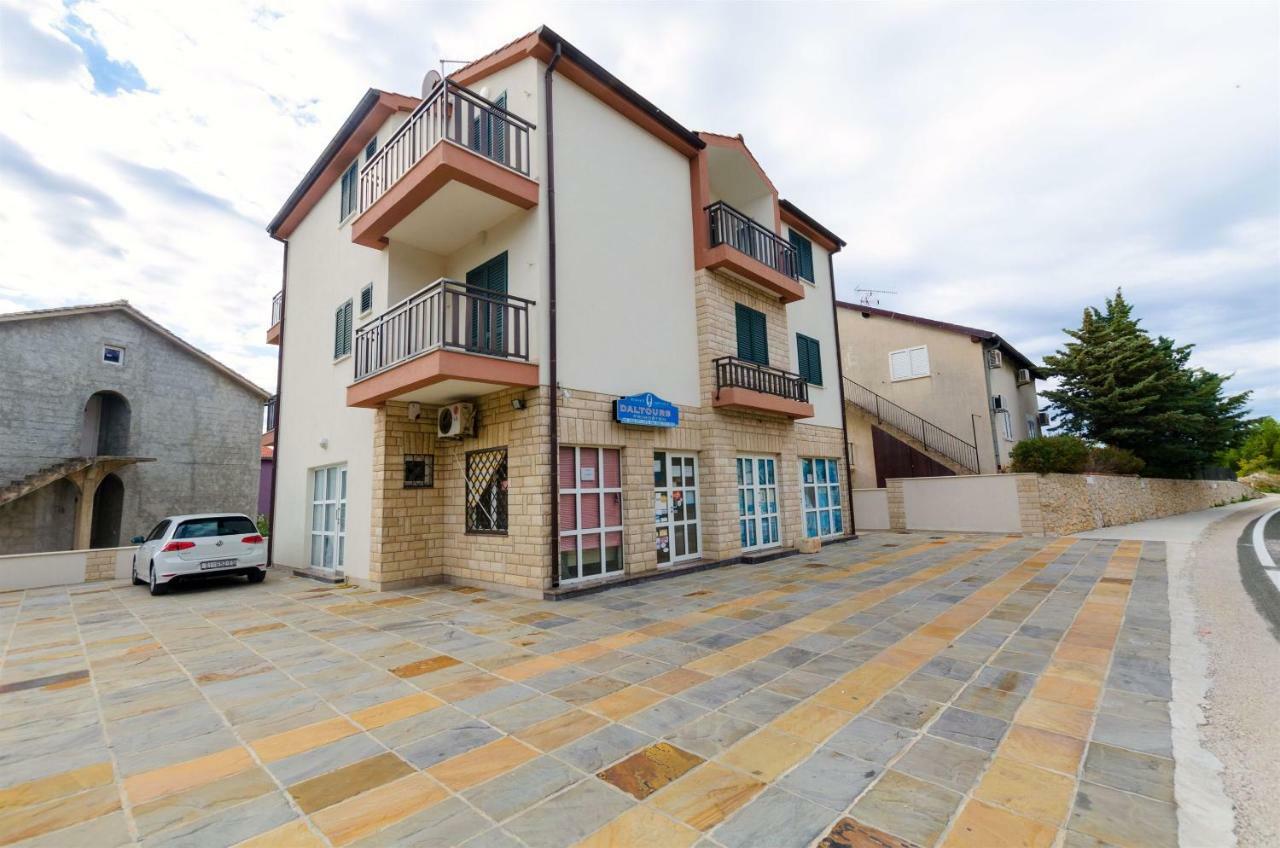 Apartments Karmen Primošten Extérieur photo